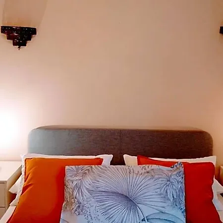 Hotel Santa Coloma Del Camino 3*