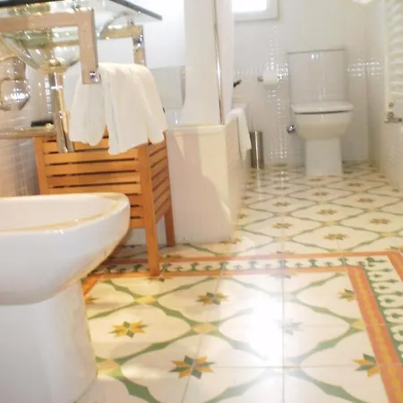 Santa Coloma Del Camino 3*