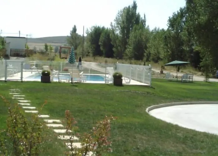 호텔 Santa Coloma Del Camino 올밀로스데사사몬